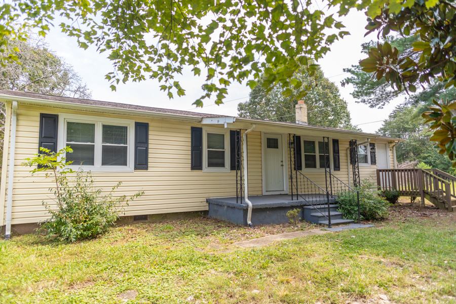 3925 Phelps Road